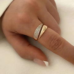 Elegant adjustable sparkle ring with shimmering stones, showcasing a stylish design and fine craftsmanship.