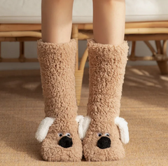 Women’s plush dog socks featuring cute dog patterns and soft fabric, designed for cozy comfort and stylish footwear.